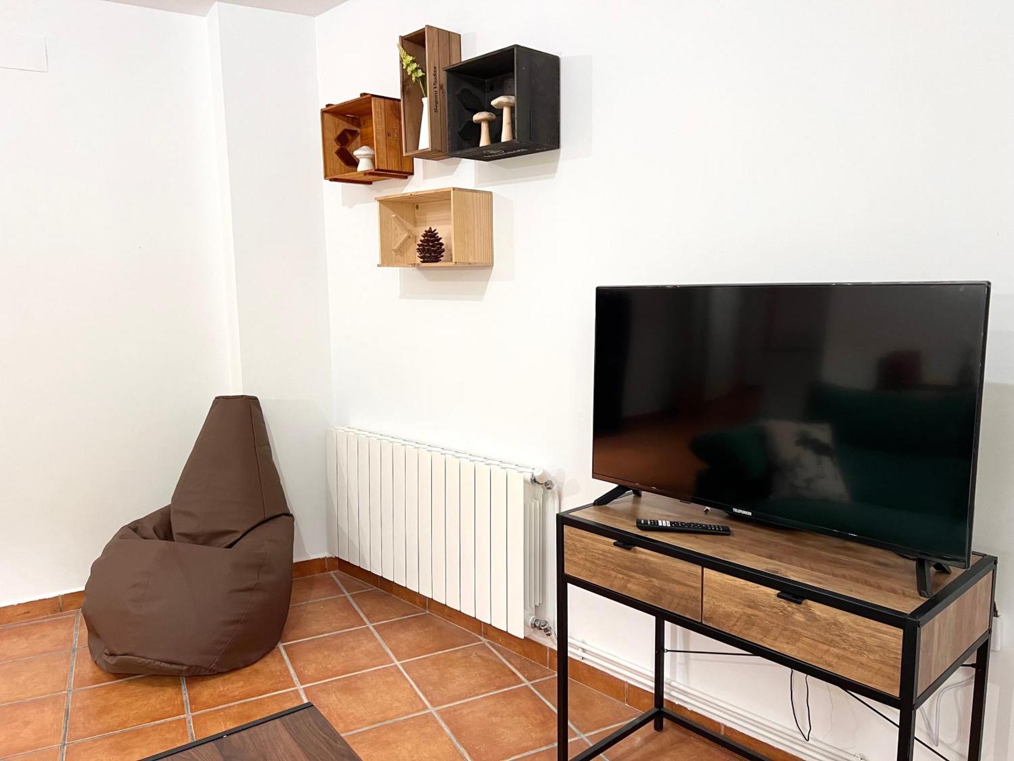 Alquiler De Temporada En La Bastida De Sort - L'Amfitriona Apartamento Exterior foto