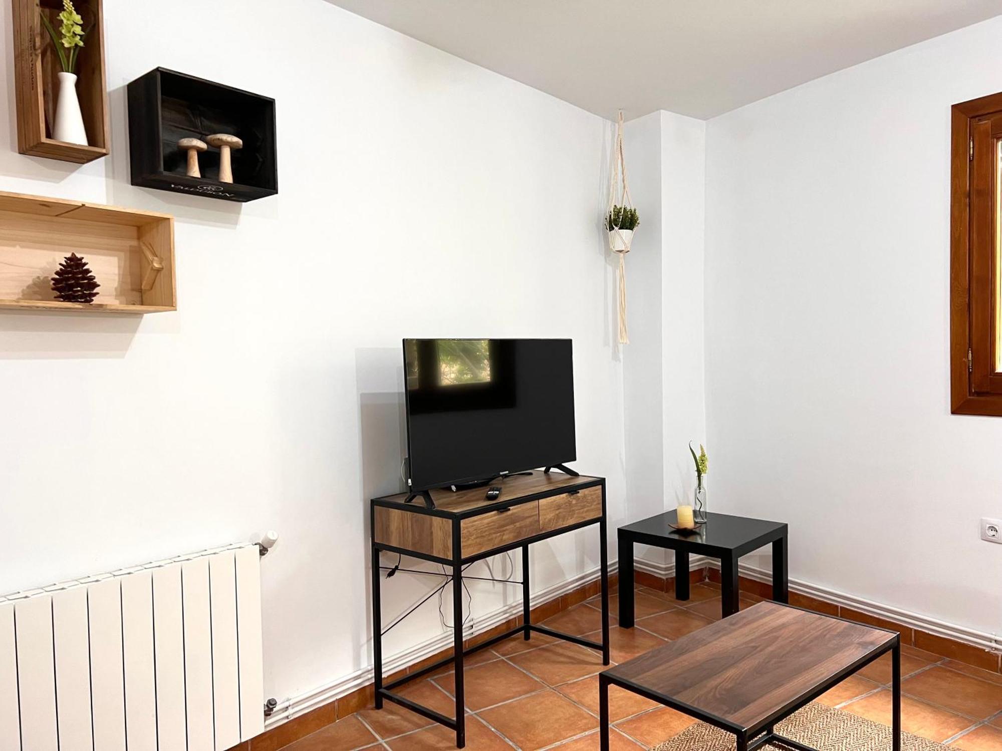Alquiler De Temporada En La Bastida De Sort - L'Amfitriona Apartamento Exterior foto