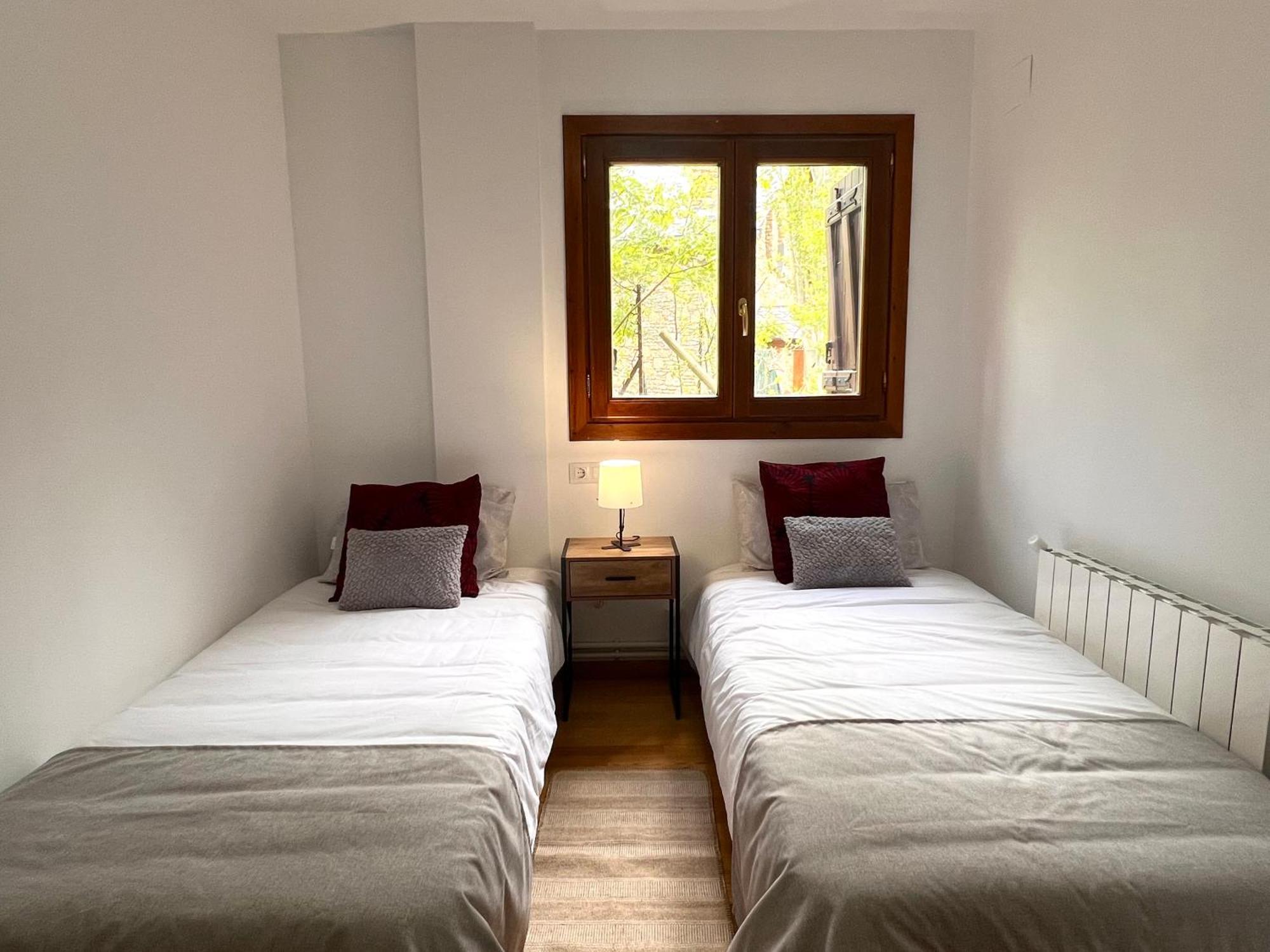Alquiler De Temporada En La Bastida De Sort - L'Amfitriona Apartamento Exterior foto