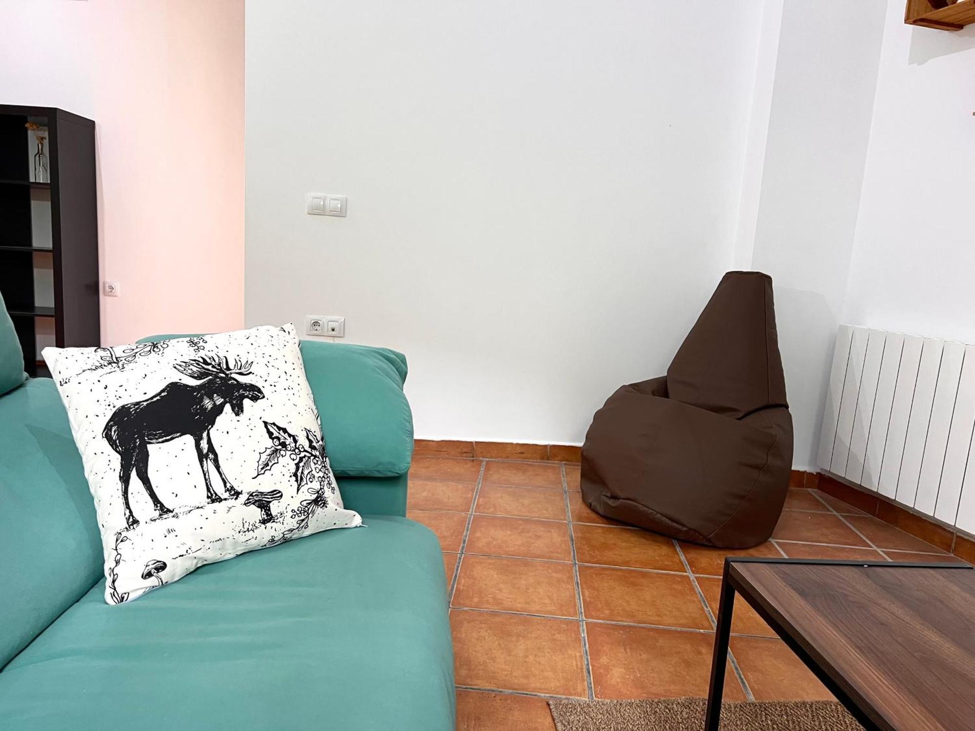 Alquiler De Temporada En La Bastida De Sort - L'Amfitriona Apartamento Exterior foto