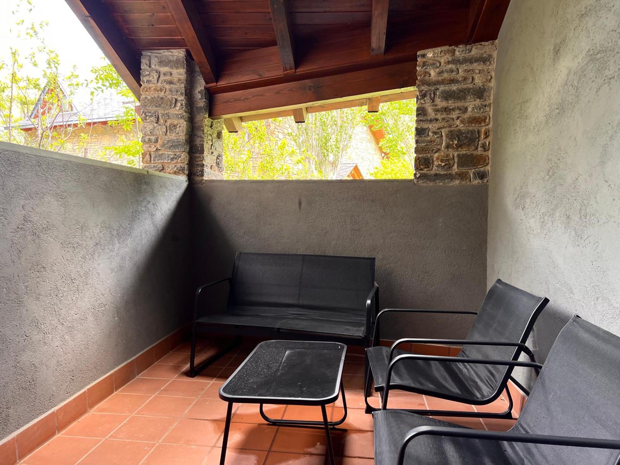 Alquiler De Temporada En La Bastida De Sort - L'Amfitriona Apartamento Exterior foto